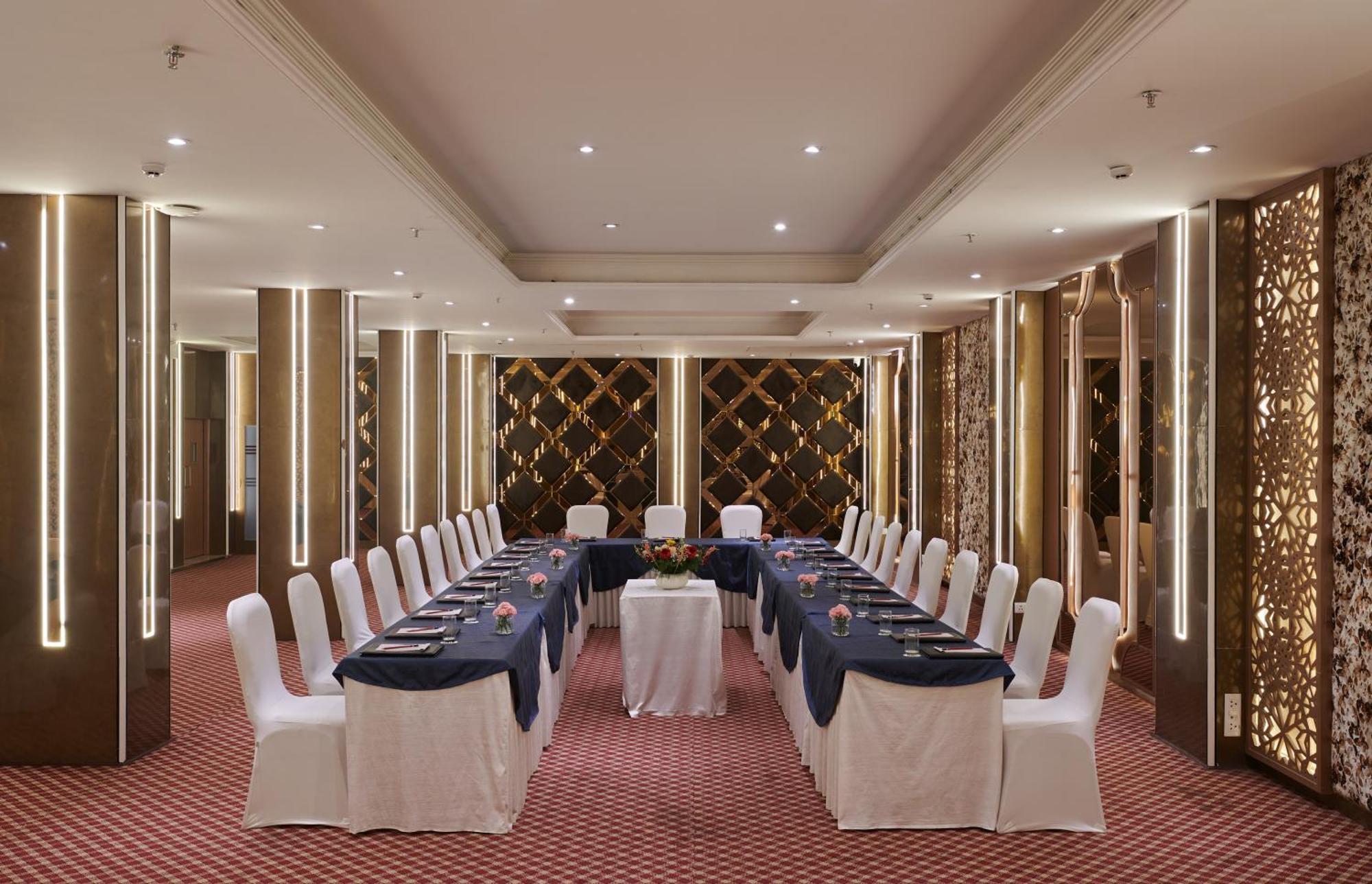 Deventure Sarovar Portico Patel Nagar Új-Delhi Kültér fotó