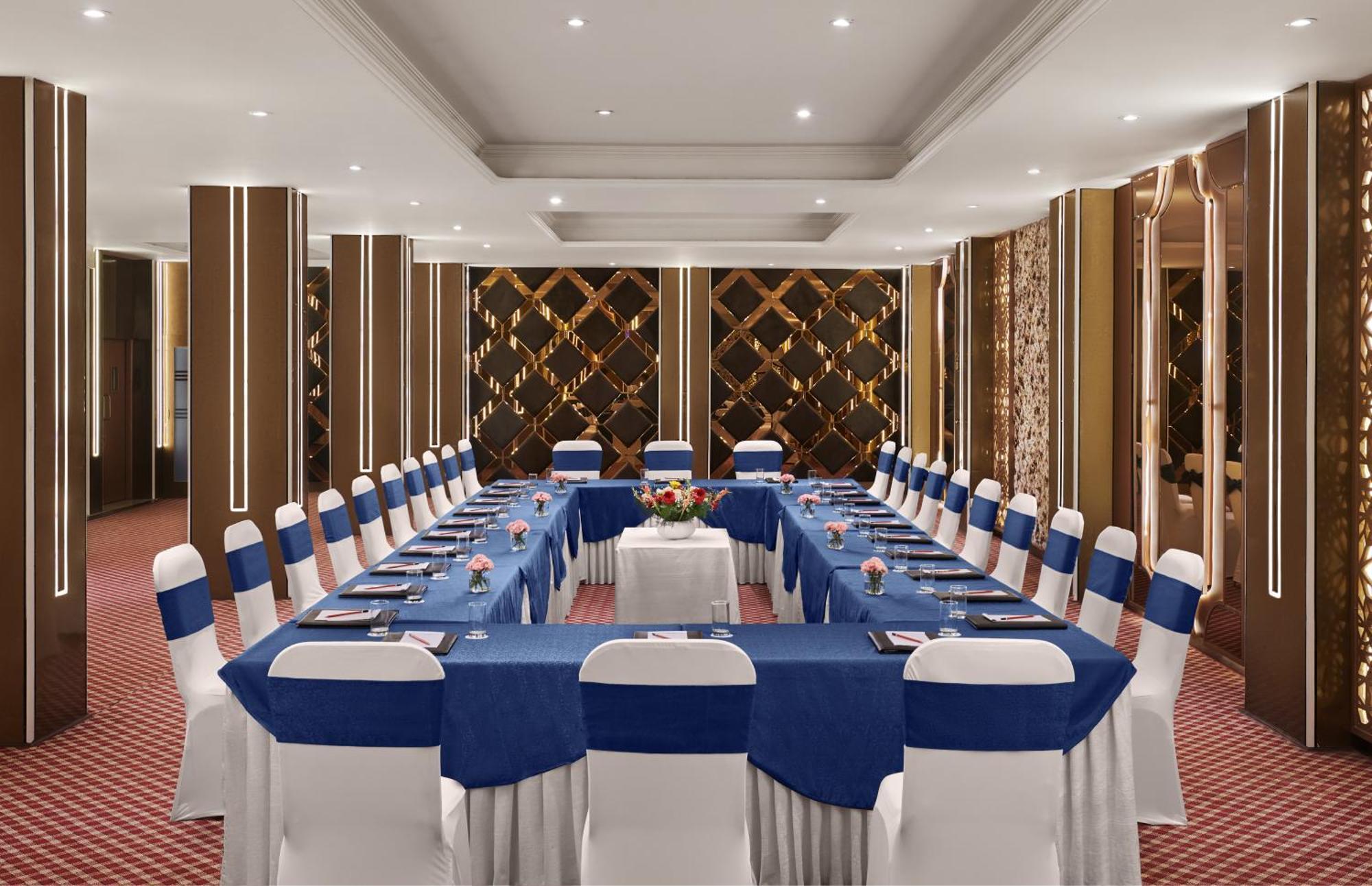 Deventure Sarovar Portico Patel Nagar Új-Delhi Kültér fotó